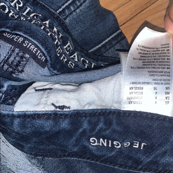 Ripped blue wash jeans - Picture 3 of 3